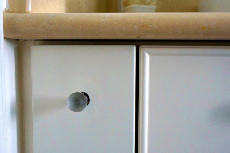 Detailansicht Waschtisch mit Platte und Schublade