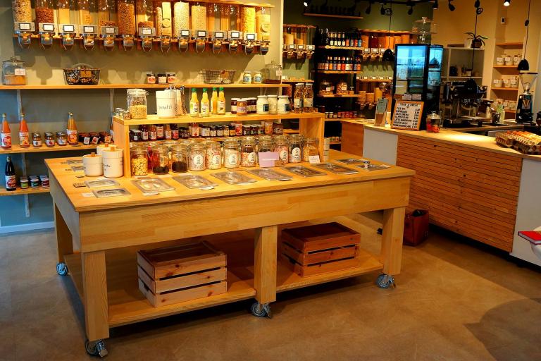 Rollbare Massivholz-Theke und Regale für Lebensmittel