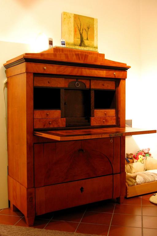 Wiederaufbereiteter Sekretär